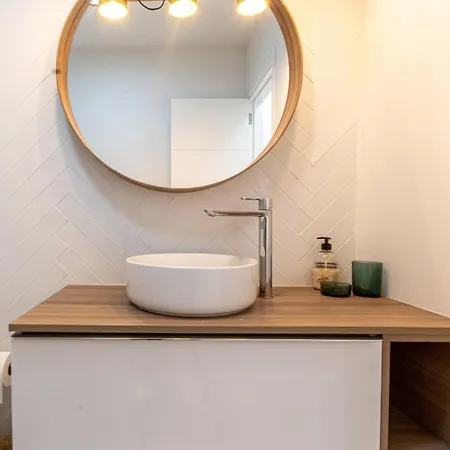 아파트 Oceanview Tamara With Pool